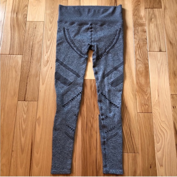 ALO Yoga High Waist Radiance Seamless Leggings - Picture 2 of 2